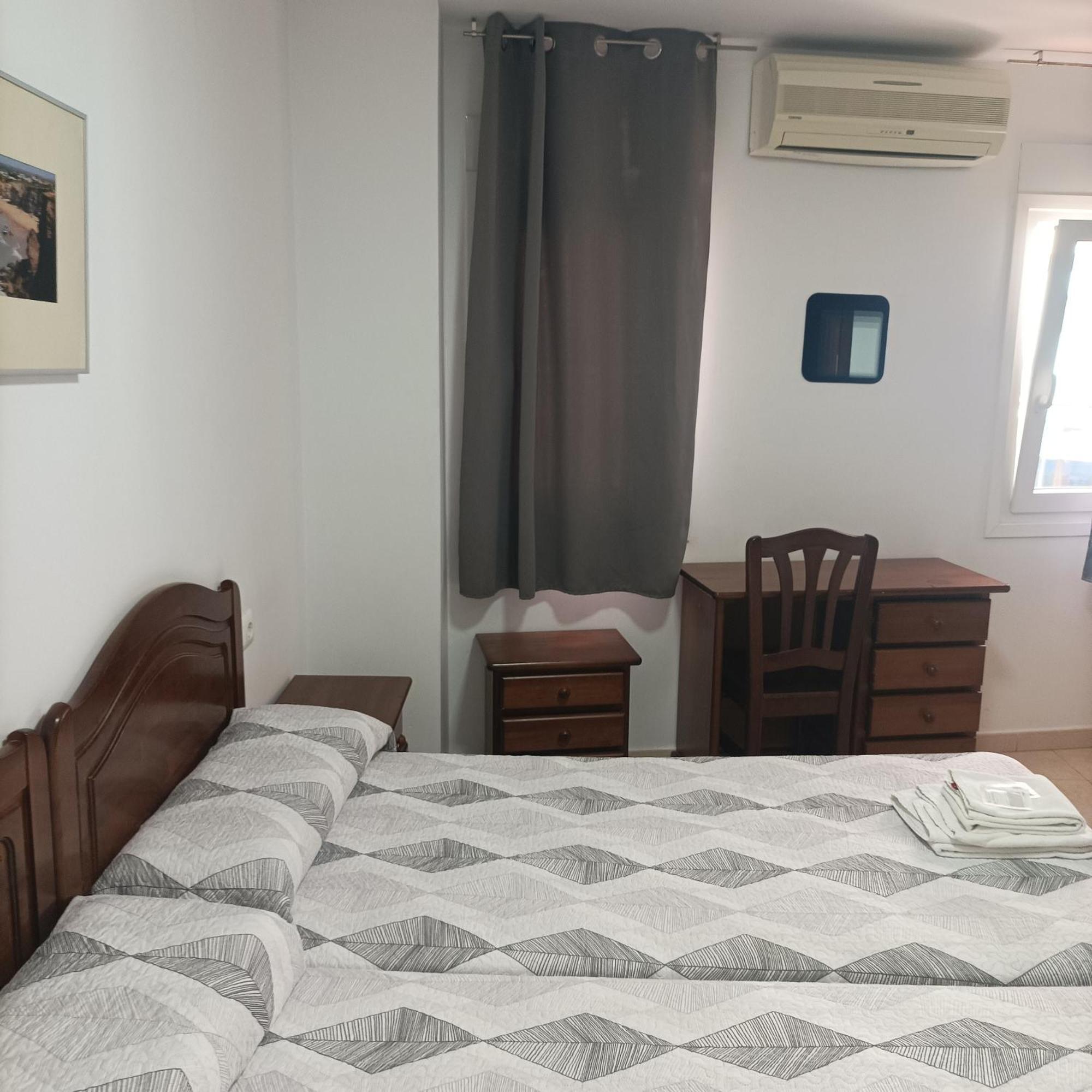 Hostal Carlos 2 ลาลิเนียเดลากอนเซ็ปซีออน ภายนอก รูปภาพ