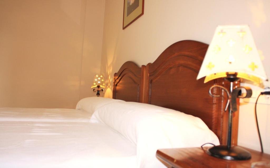 Hostal Carlos 2 ลาลิเนียเดลากอนเซ็ปซีออน ภายนอก รูปภาพ
